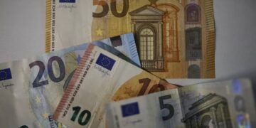 Bce: i rialzi si riflettono su mutui e nuovi prestiti